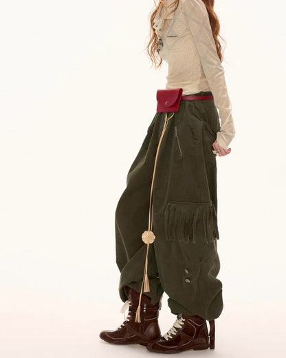 ポケット付きタックパンツ