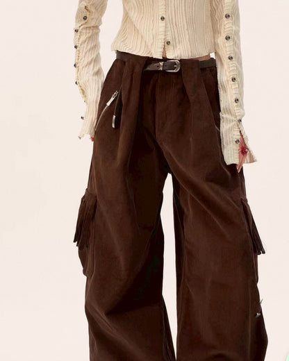 ポケット付きタックパンツ