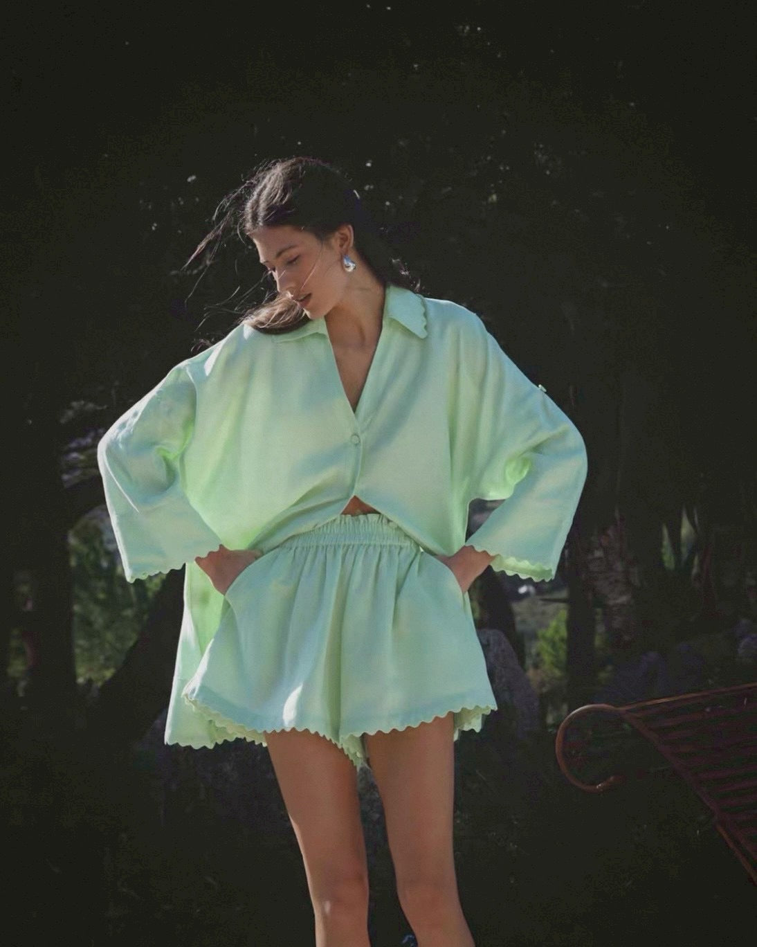 frill line shirt & short pants