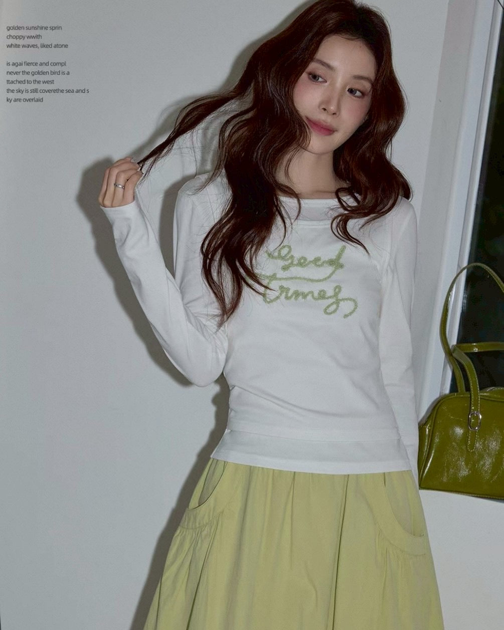 logo long sleeve layered tops