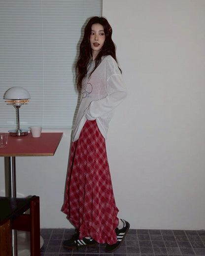 long check skirt & flower paint tops