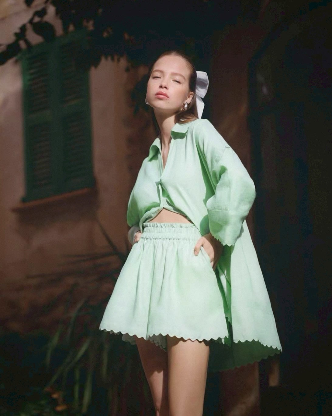 frill line shirt & short pants