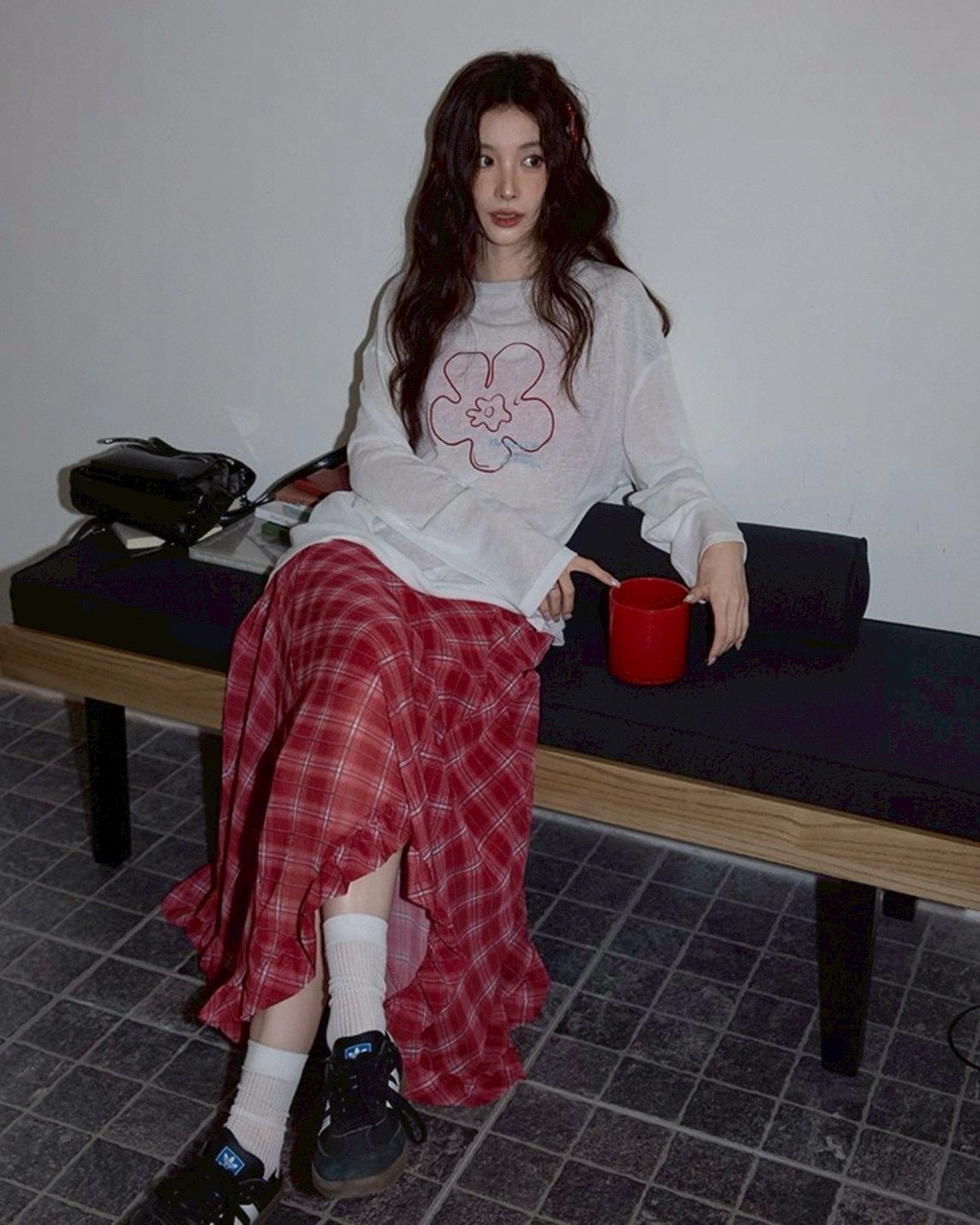 long check skirt & flower paint tops