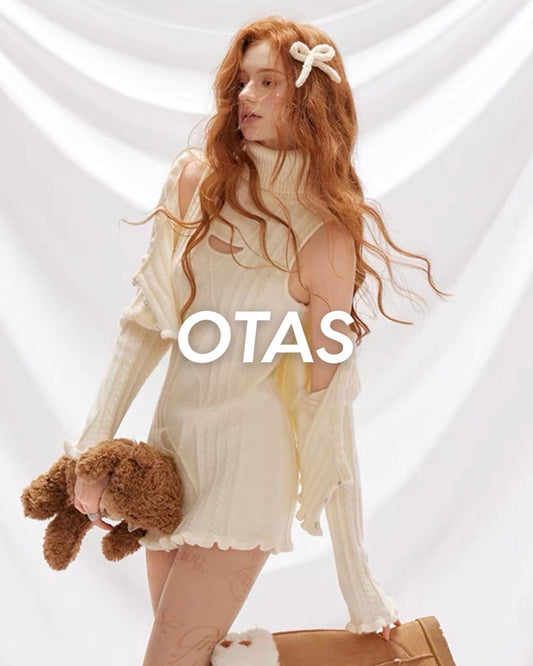 タートルネックワンピ&カーディガン