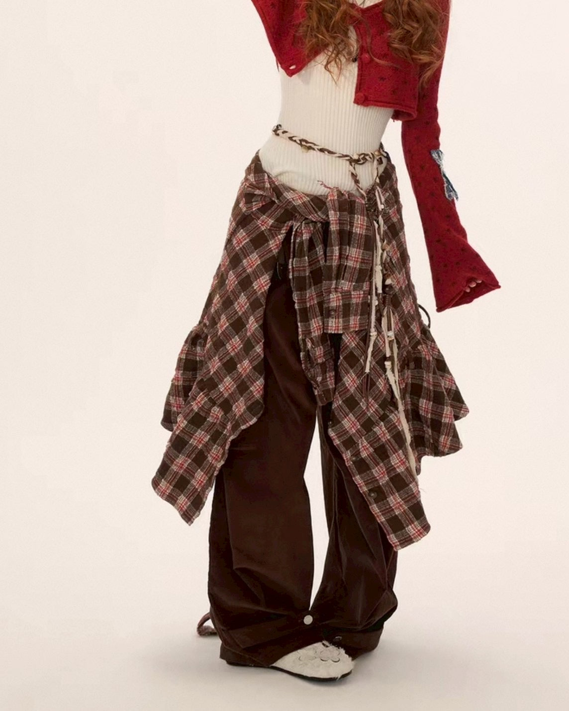 ポケット付きタックパンツ