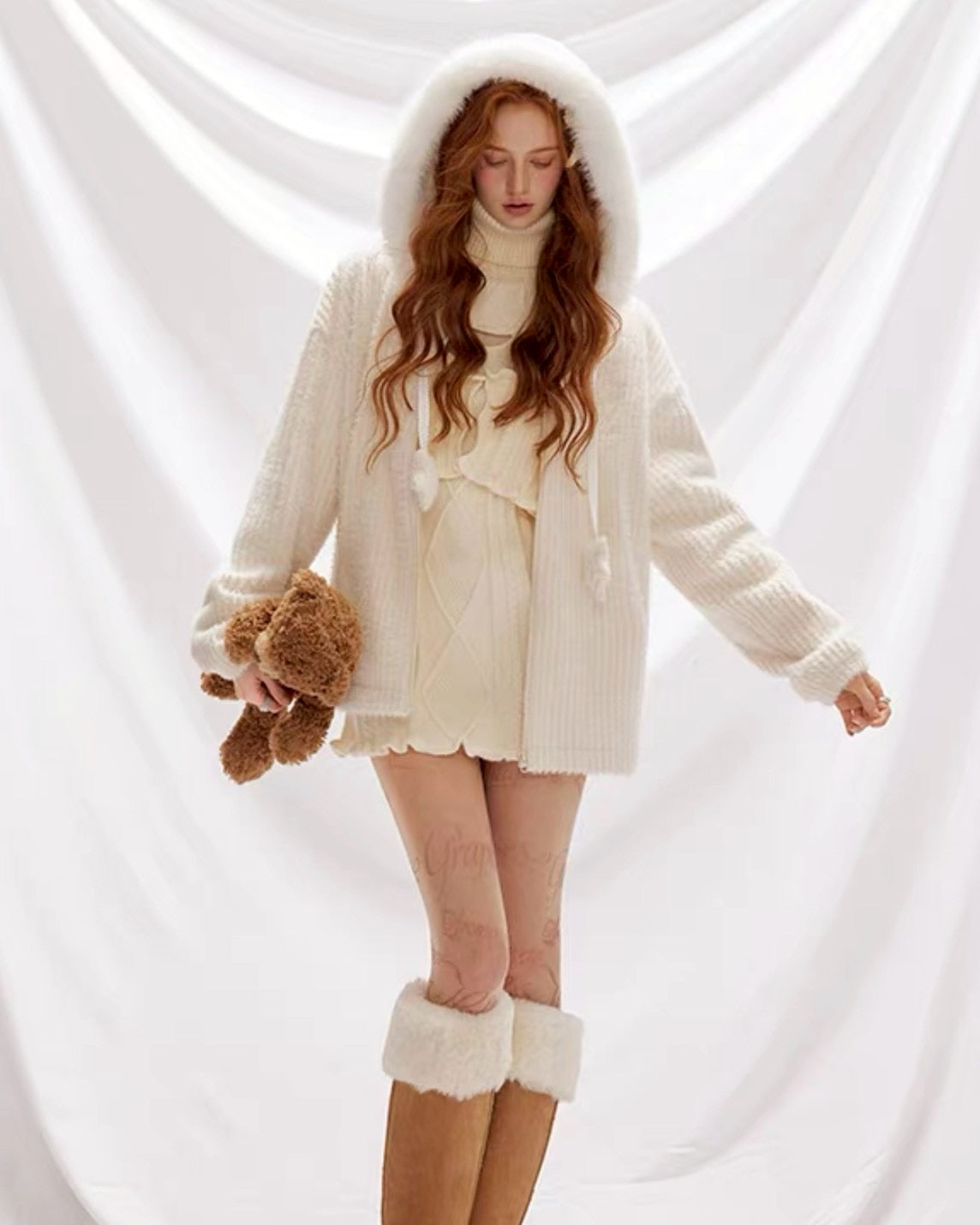 タートルネックワンピ&カーディガン